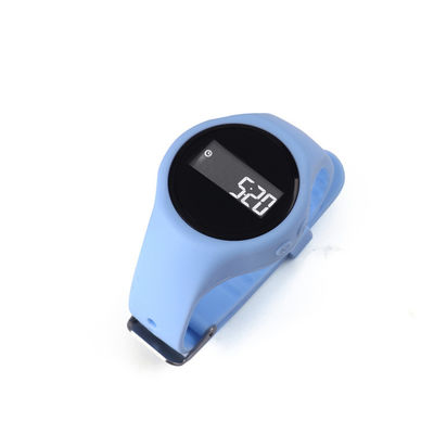 Modern Digital Step Counter Wristband étanche à l'eau avec une batterie longue durée de vie