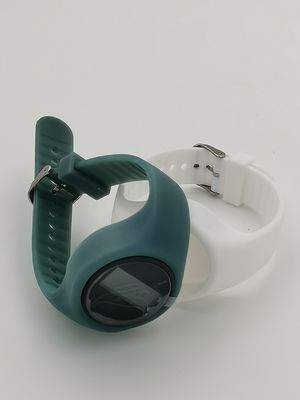 EMC ROHS atteint certifié Slim Pedometer Bracelet Distance jusqu'à 1999.99Km/1263.99Miles