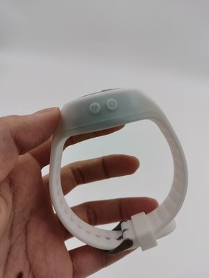 CE la bande de fitness la plus précise pour le suivi quotidien des pas imperméables