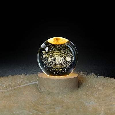 Lampe de table à bille de cristal en 3D Lumière de nuit Globe avec base en bois Lumière de lune Cadeau d'anniversaire pour enfants Roman de maison