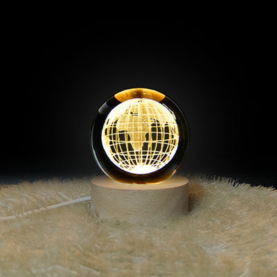 Boule de cristal en bois USB alimenté par LED lumière Boule de cristal Statue artisanat Stand décorations de maison