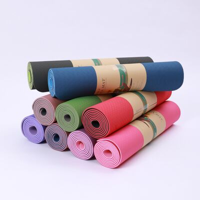 Mat de yoga TPE ultra léger et portable pour le studio à domicile et la pratique en déplacement