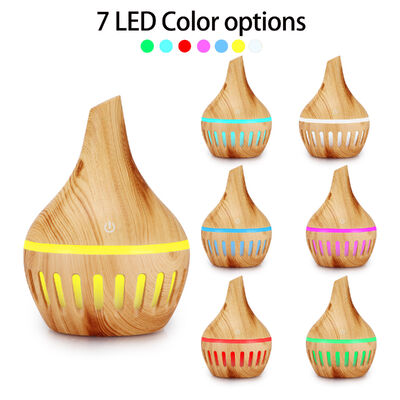 Diffuseur d'huiles essentielles avec une capacité de 130 ml et une autonomie de 4 heures pour des séances d'aromathérapie prolongées. Diffuseur d'huiles essentielles pour grande pièce.