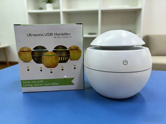 Diffuseur minimaliste élégant avec finition en grain de bois et base antidérapante